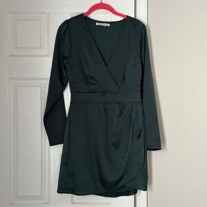 Women's Abercrombie and Fitch Satin Green Dress Long Sleeves Holiday Size Small